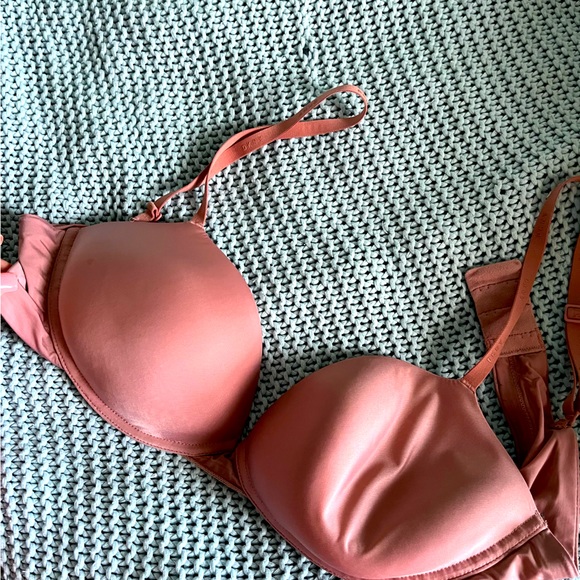 DKNY Peachy Pink Bra 🍑 - Picture 1 of 4